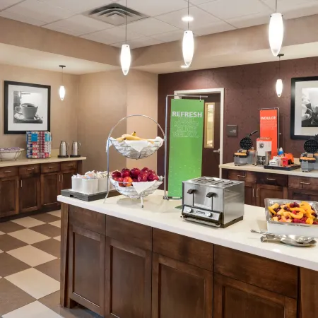 Hampton Inn Lincoln Airport