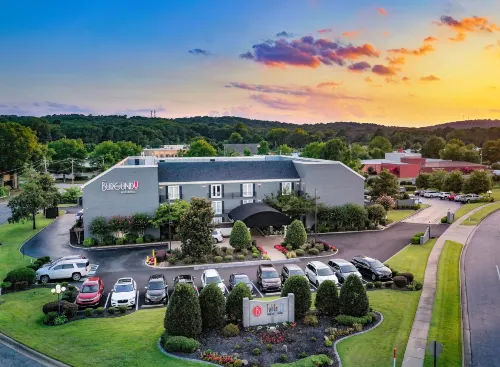 The Burgundy Hotel, Tapestry Collection by Hilton Hotels in Maumelle