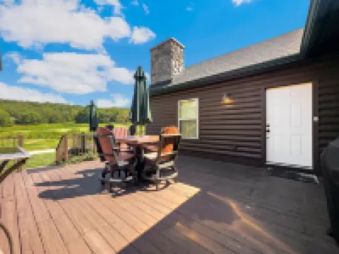 Cozy Cottage Inside the Premier Old Kinderhook Golf Resort