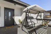 Gameroom/Theatre room-7 Tv's-6 Beds-Spacious Kitchen-Air Hockey-PingPong-Arcade