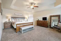 Mountain view w/master suite fireplace & game room