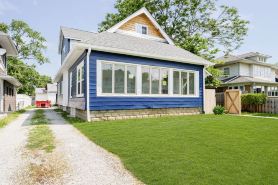 Iconic Speedway Location next to Indy 500 track, amenities, and restaurants