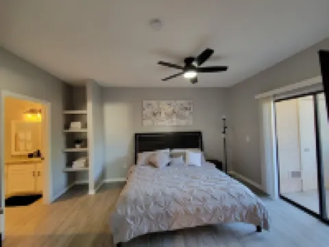 Minutes away from Spring Training,  Cardinals Stadium, West gate District キャメルバック・ランチ・グレンデール周辺のホテル