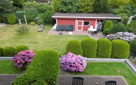 Luv & Lee Duhnen - Apartment 5 in New Splendor!