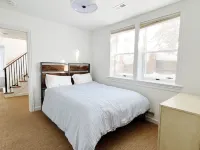 Charming Cottage steps to restaurants, shops & slopes Hotels in Summit County
