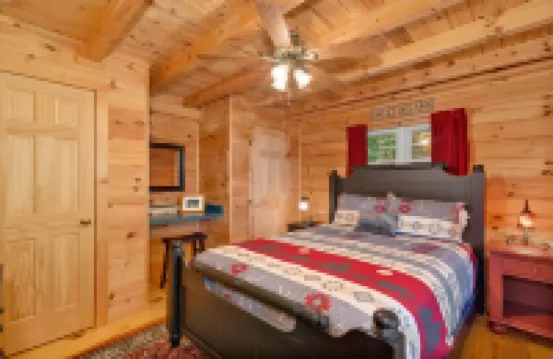 Long Mtn. Views - Covered Porch - Rockers - Fire Pit - Gated - Clean - 5 Stars!