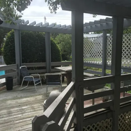 NEED TO GET AWAY? UPDATED CONDO 1 BLOCK TO BEACH