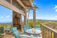 Beautiful, Centrally Located Top Floor Condo with Ocean and Mountain Views!