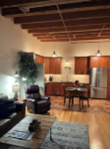 Fabulous unique downtown adventure plus boardwalk-beach and lighthouse 2.4 m