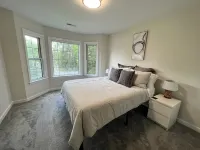 Family House On Highland Lake with Dock Hotel a Winchester