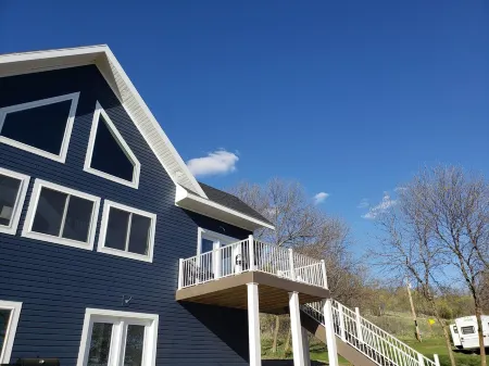 Big Stone Lake Cabin Rental - Dock Fishing, Beach, Kayaks, Firepit, Views!