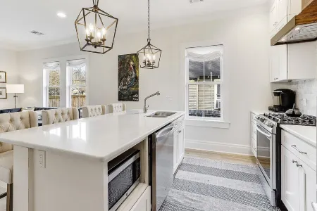 Luxury Cottage in Historic Beauregard Town