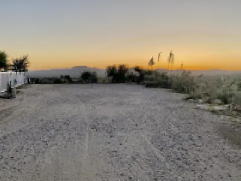 Nestled in Catalina Mountains with Amazing Views and sunsets. 卡特琳娜酒店