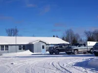 Coalwood Trail-Large Group Unit #1-on snowmobile trail 8 near Pictured Rocks Hotel a Chatham