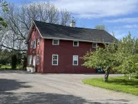 Charming Barn Studio - Sleeps 4 Hotels in Ulysses