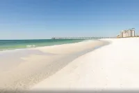 Navarre Beach Getaway! Stay for Free if You Move to Navarre!