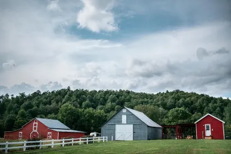 Picturesque Cottage on a Beautiful Farm