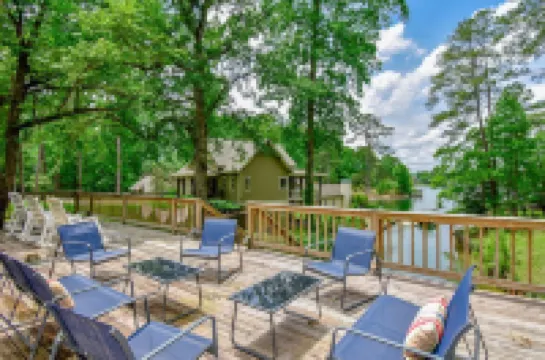 Spacious Cabin on Lake Martin!