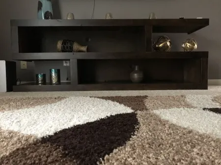 Newly renovated with lots of upgrades. Отели рядом с достопримечательностью «Latitude 42° Brewing Company Portage»