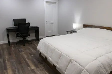 New home sleeps 10, open floor plan & amazing view