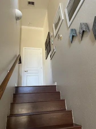 Townhome away from home! Near downtown Chandler/Gilbert. Heated pool and jacuzzi Отели в г. Гилберт