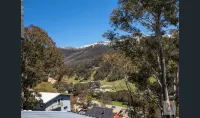 Karas 6 Thredbo Village