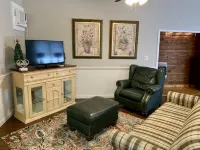 Woodside Nook Cabin at the BHR Farm Village: Perfect Hiking Get-a-Way
