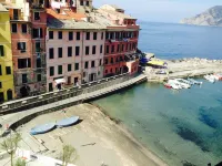 Apartment Overlooking Vernazza's Beautiful Marconi Square. in Front of the Sea