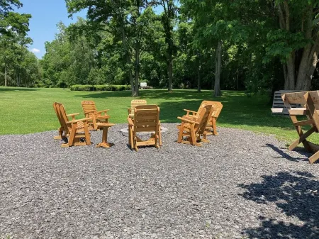 Hot Tub, Winter Rates, Lake View Cottage, Dog Friendly, Lake Access