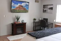 Sedona Spa House - therapeutic spa, smart home..