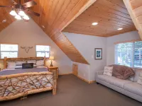 Upscale Mountain Chalet in Blue Lake Springs, Free Wifi/Cable, Gas Fireplace Hotel di Arnold