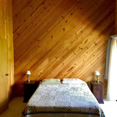 River Retreat+ Indoor Pool & Hot Tub on 3.5 Acres Отели в г. Тринити