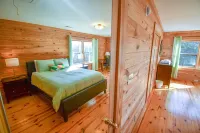Cabin 115, Luxury 6 bedroom, 3 bath cabin minutes from Downtown Lexington!