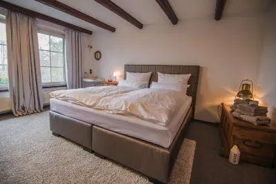 Switch off? Relax? Vacation? In the middle of East Frisia - a house with every comfort Hotel dekat Museum Oll Reef Hus J. u. G. Tjaden