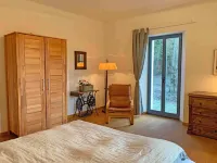 Unique vacation apartment for 6 to 8 people with a historic ambience