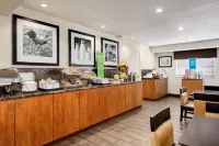 Hampton Inn Portland/Clackamas Hotels in West Linn