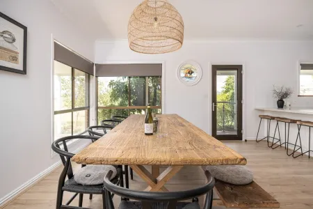 Entire House -The Kingsley, King Valley