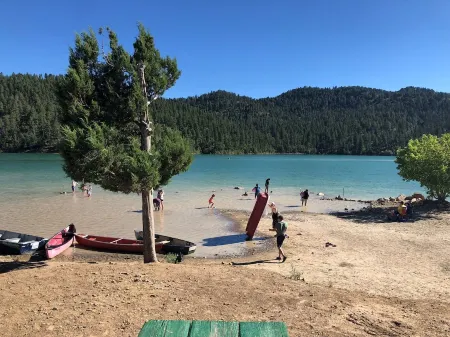 Resort Condo/Relax/ enjoy the outdoors/mountains. Easy access in Winter/ Ruidoso Отели рядом с достопримечательностью «Moon Mountain»