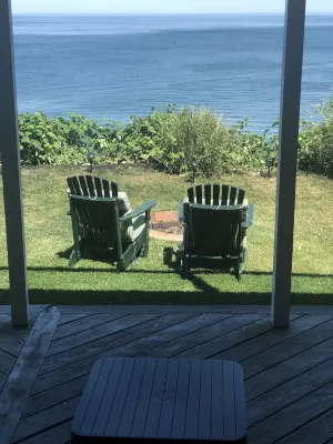 Plymouth private ocean front oversized suite on the bluff of Cape Cod Bay Hotels near Brewster Gardens