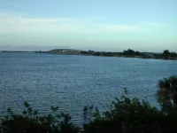 NEW COMPLETE REMODEL, MELBOURNE HARBOUR VIEWS