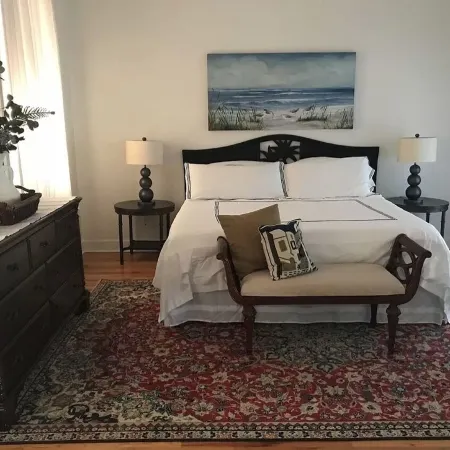 Tide Creek Lookout- Entire Home- 3 Bedrooms, 6 Beds