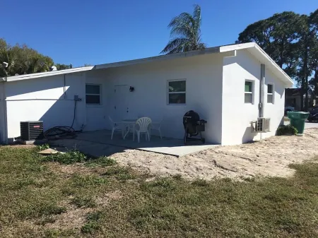 Private Studio Suite near the Beach