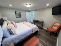 Starfish -1 bedroom 1 bath apartment with full kitchen in Islamorada, Florida.