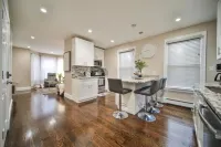 Hidden Gem 2 BR/1BA near Zoo 3 mil downtown Fenway