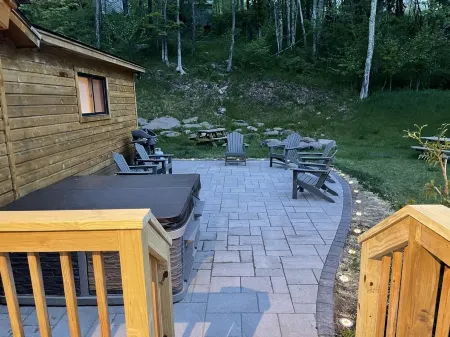 Ultimate Cabin Getaway with Hot-Tub and Fire Pit