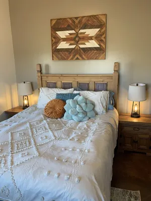 Riverfront Barndominium close to Utah National Parks