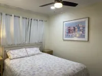 *Fully Renovated* Ocean View from Top Floor Villa, Pool View, Free Wi-Fi