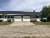 Fully Renovated Peek-A-Boo Bayview Duplex-10 minuets from Downtown Traverse City