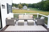 Spacious 5-bedroom house with WiFi, AC in welcoming Paradise