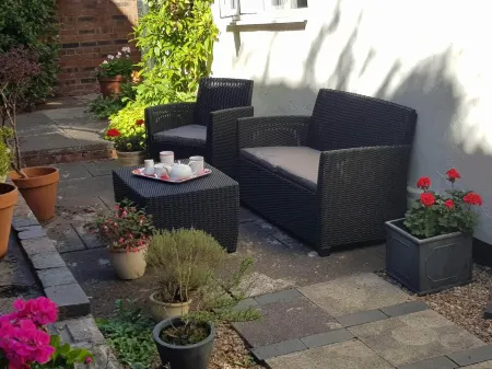 Cottage for Two in Cheadle close to Alton Towers & Stoke on Trent Отели рядом с достопримечательностью «Alton Towers Waterpark»